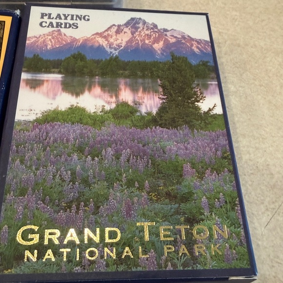 Assorted Playing Cards Set - Picture 5 of 6